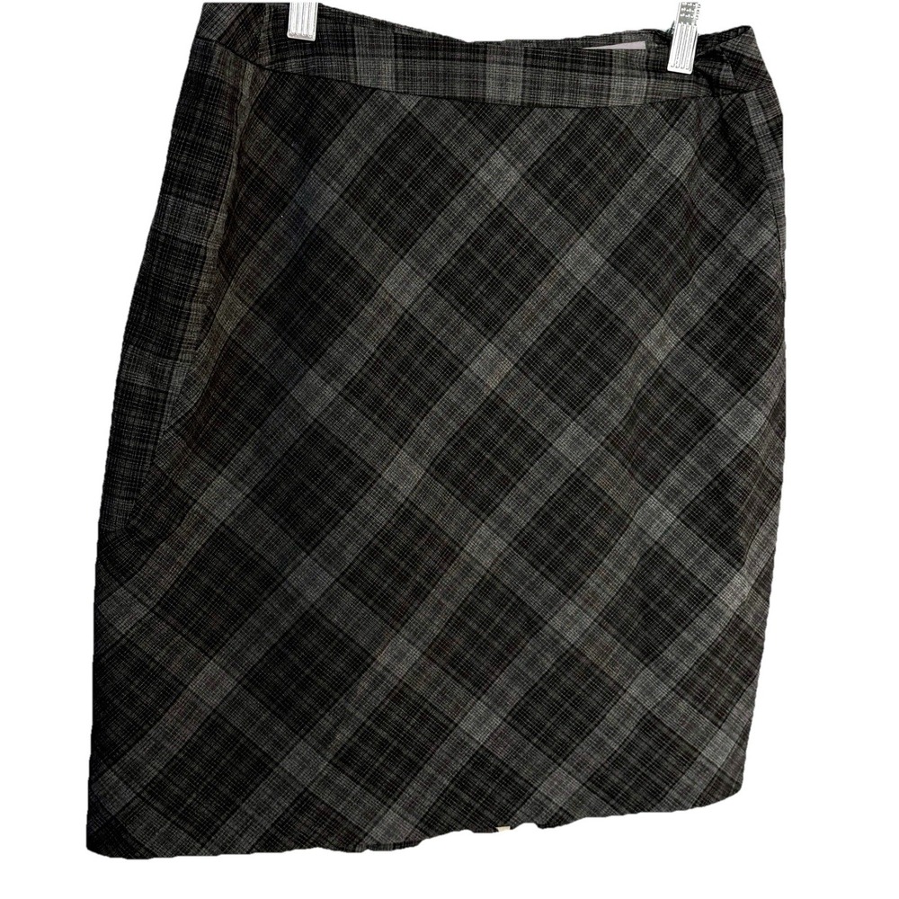 Gray Plaid Skirt Pleated Back Knee Length Sz 6 Classic Preppy Academia Indie
